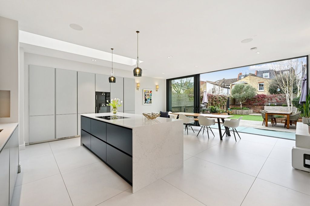 Property photo 1 of 32 Kitchen