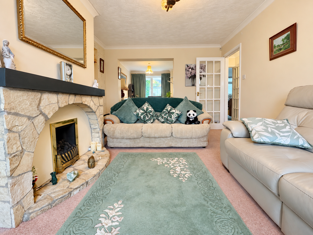 Property photo 2 of 13 3E49CC16-A130-480A-Bd38-Fff78B356E23