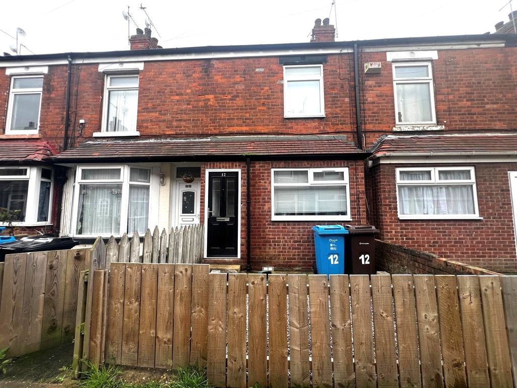 Property photo 1 of 7 Front