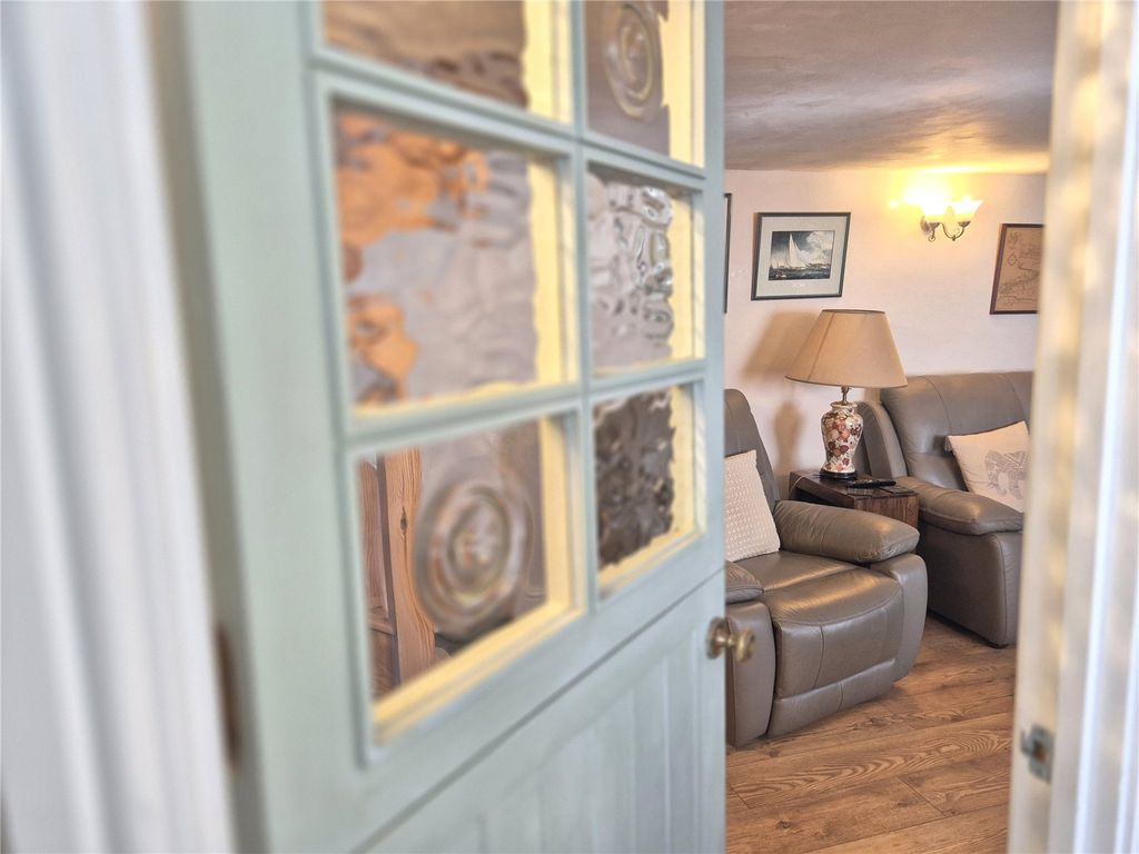 Property photo 3 of 30 Picture No. 14