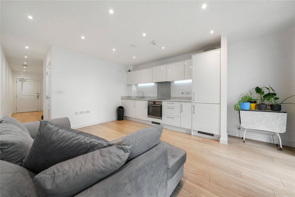 Property photo 3 of 11 Picture No. 29