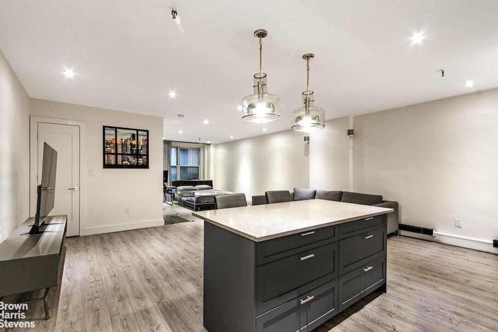 Property photo 3 of 8 <Alttext/>