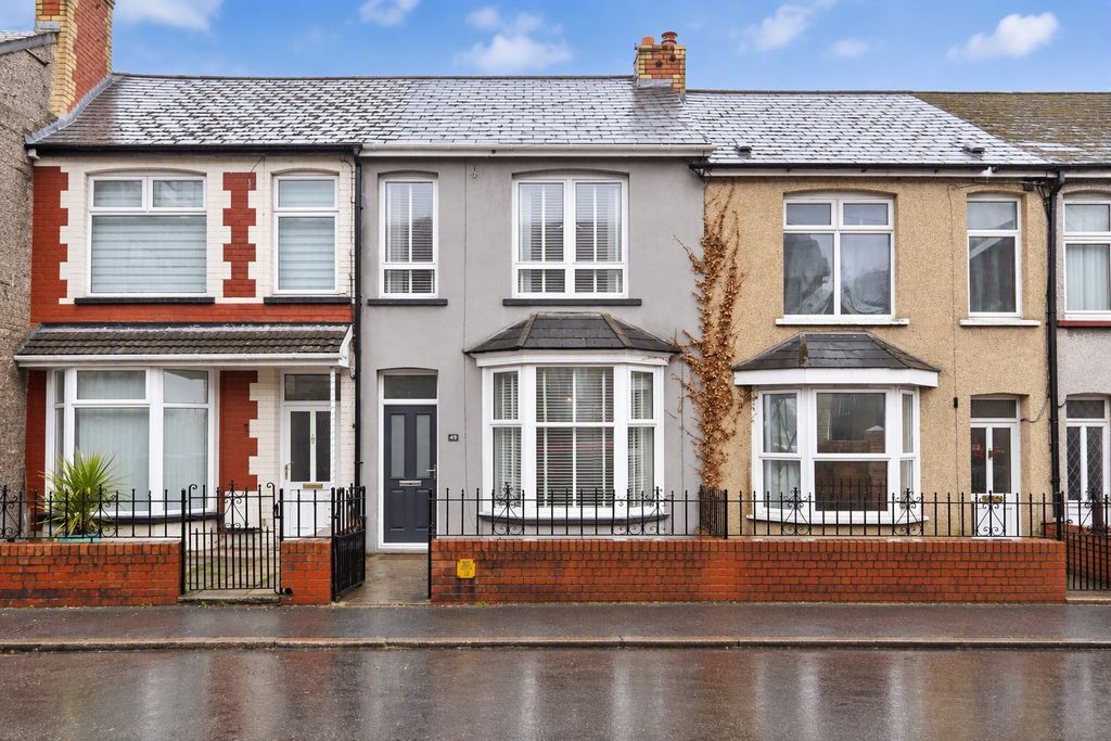 Property photo 1 of 19