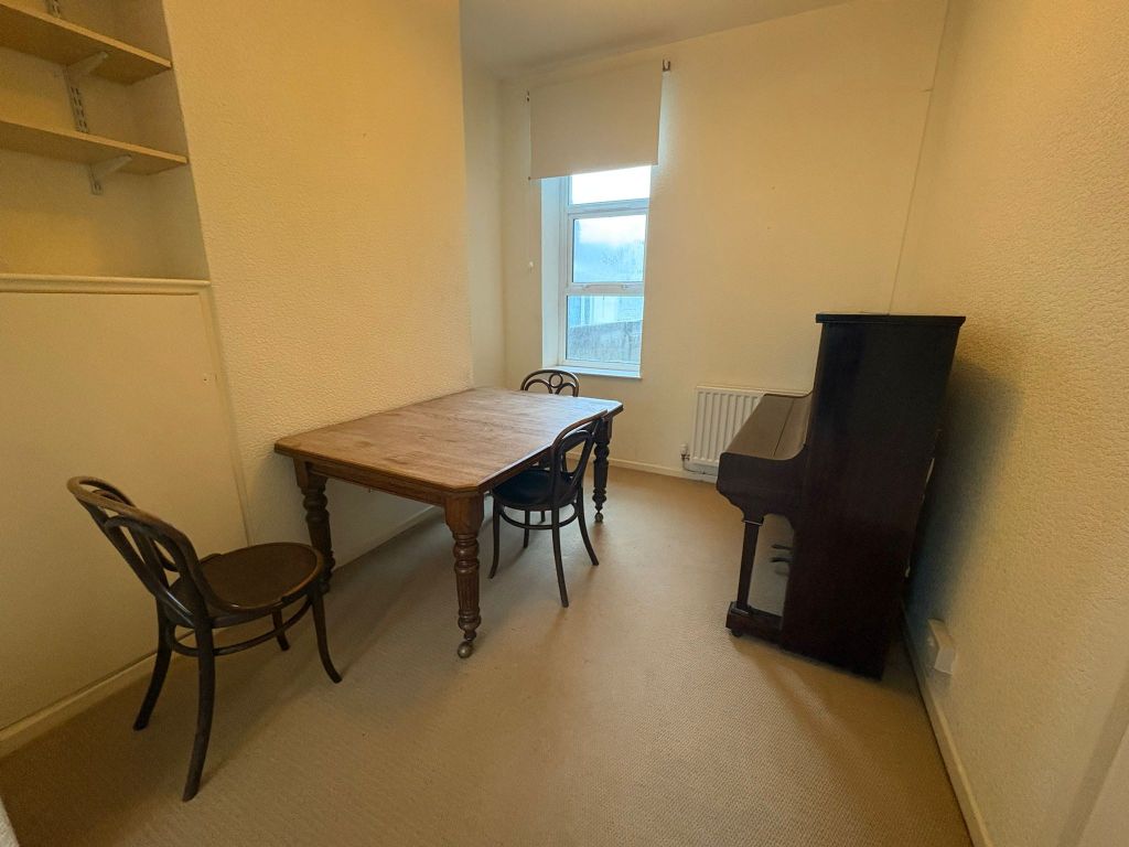 Property photo 3 of 9 Dining Room