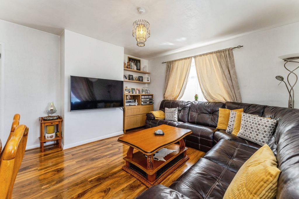 Property photo 3 of 14 Reception Room