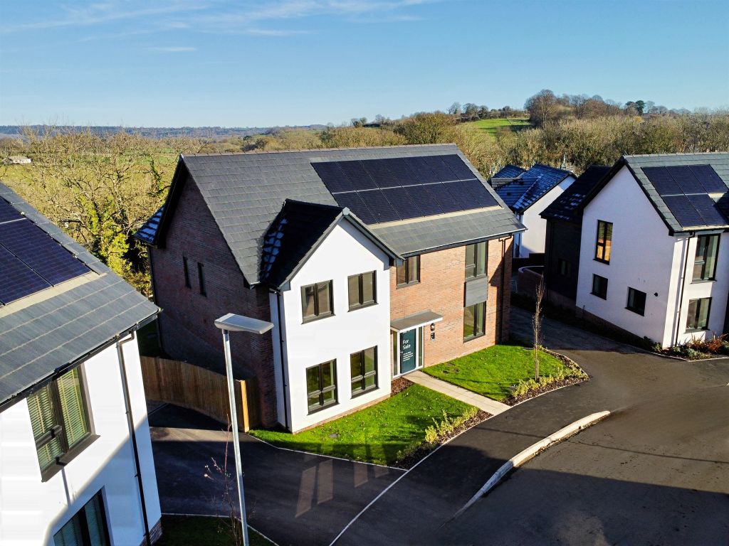 Property photo 2 of 14