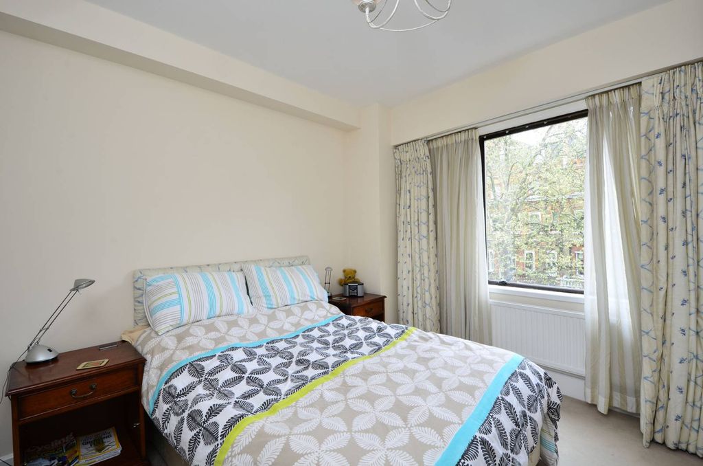 Property photo 1 of 3