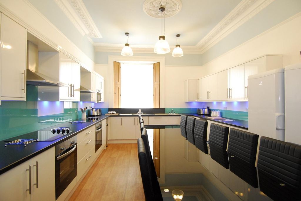 Property photo 2 of 15 3Dabef36-0449-4E23-819F-5Fe1c7B4B7Ab.Jpg