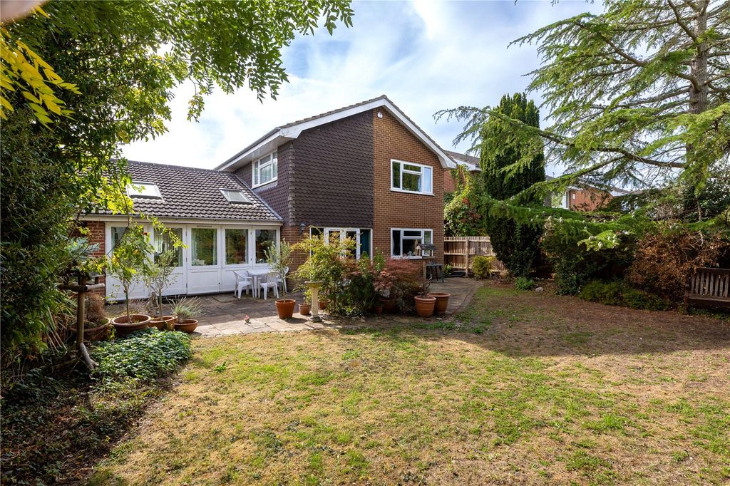 Property photo 2 of 14 Picture No. 18