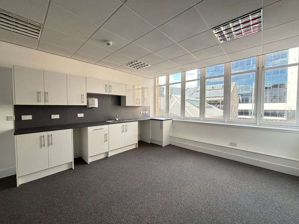 Property photo 3 of 5 Photo 9