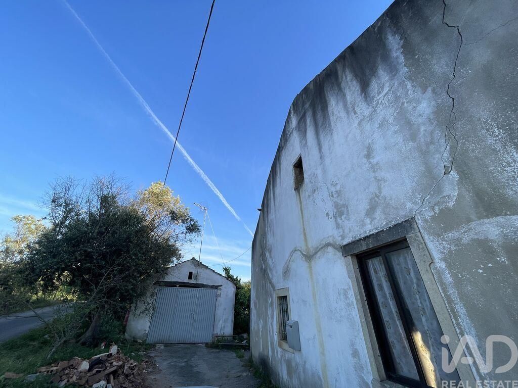 Property photo 2 of 25