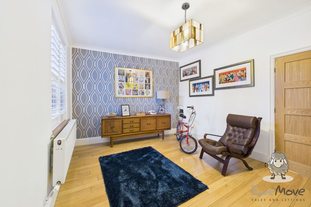 Property photo 3 of 14 14