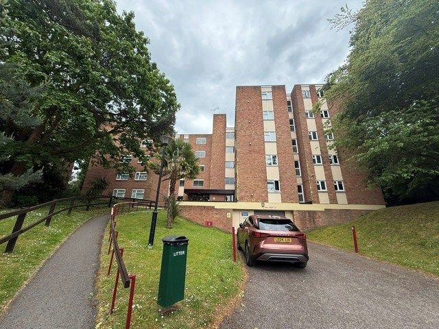 Property photo 1 of 8 2 Bed Flat To Rent Wimbledon Hall, Bournemouth Bh1