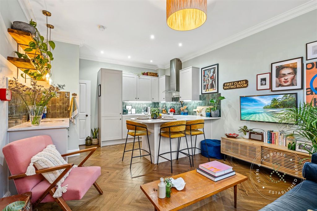 Property photo 2 of 48 Handc-141.Jpg