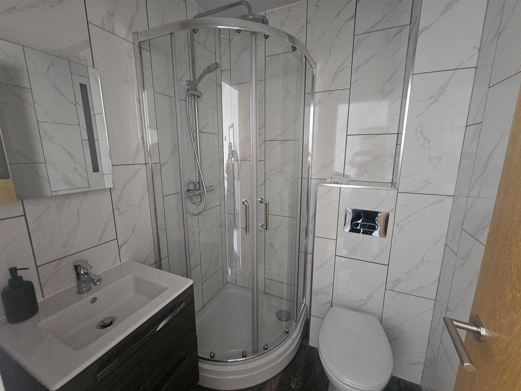 Property photo 3 of 9 1000044652.Jpg