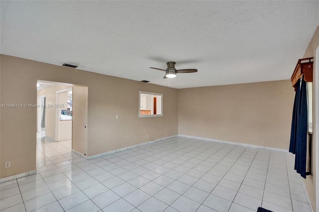 Property photo 2 of 28 <Alttext/>