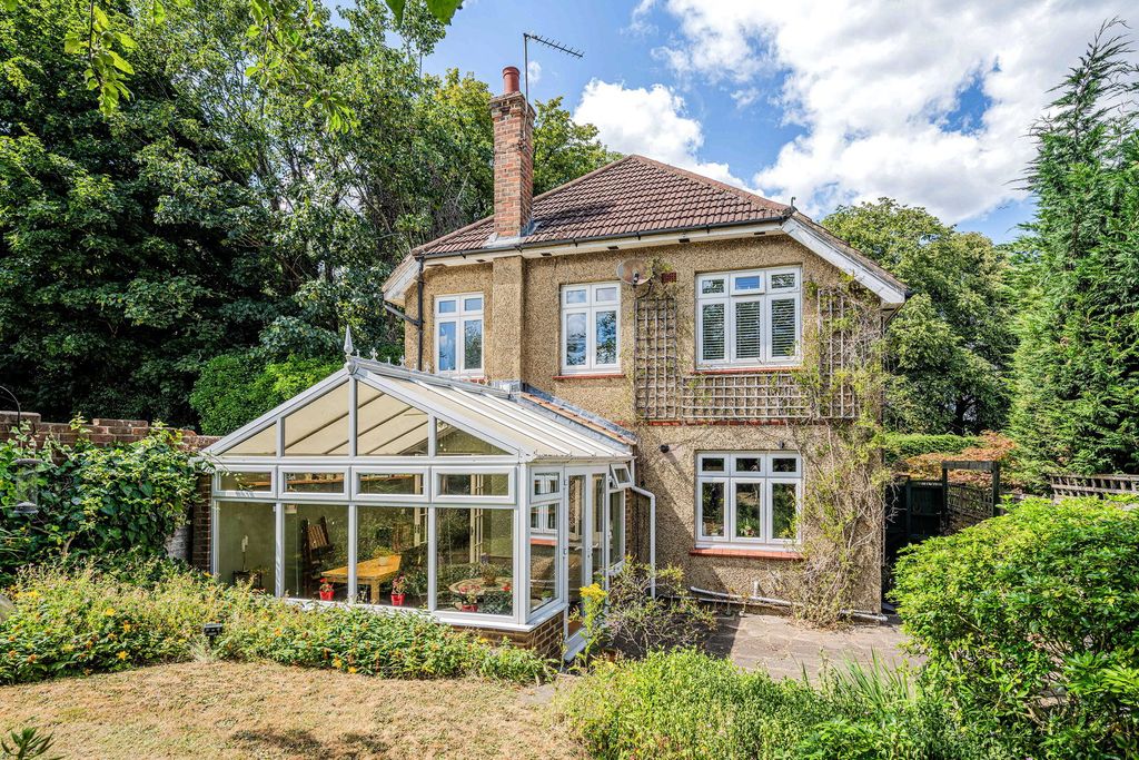 Property photo 1 of 16