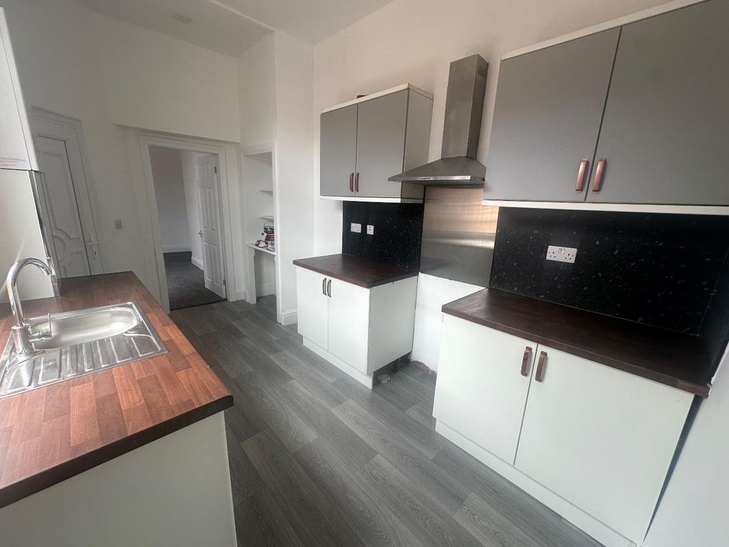 Property photo 1 of 13 Tempimagekcggam.Jpg