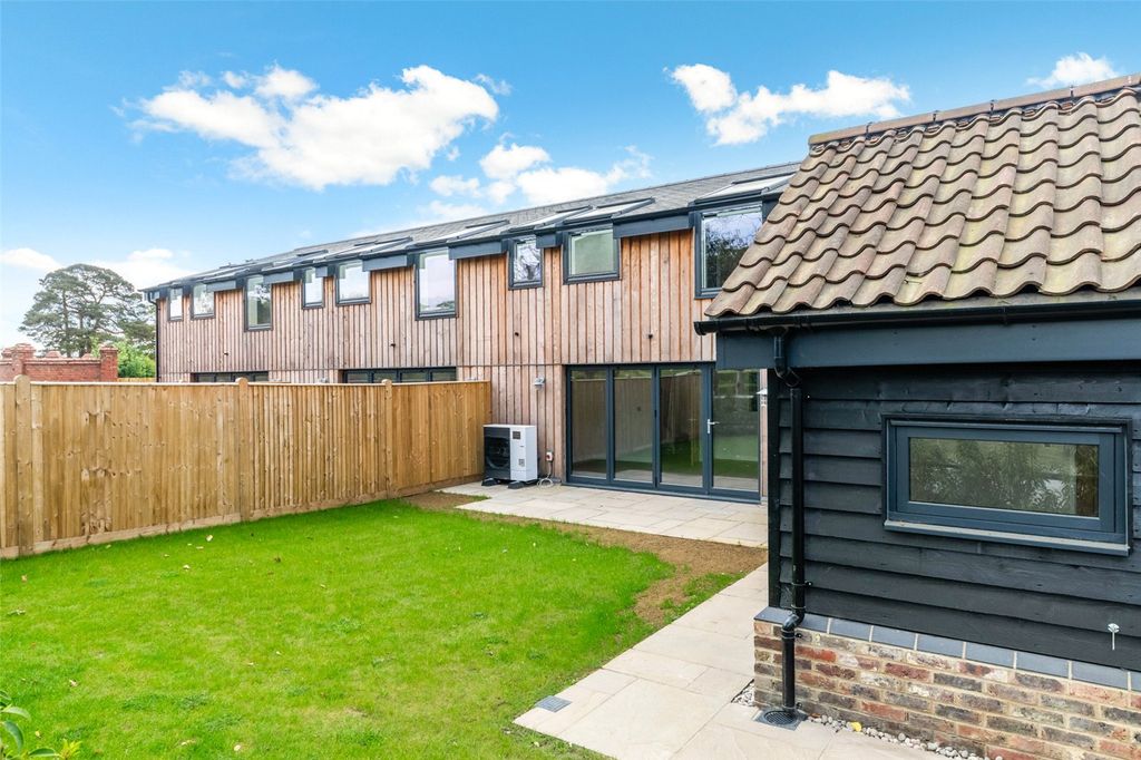 Property photo 1 of 15 External Rear