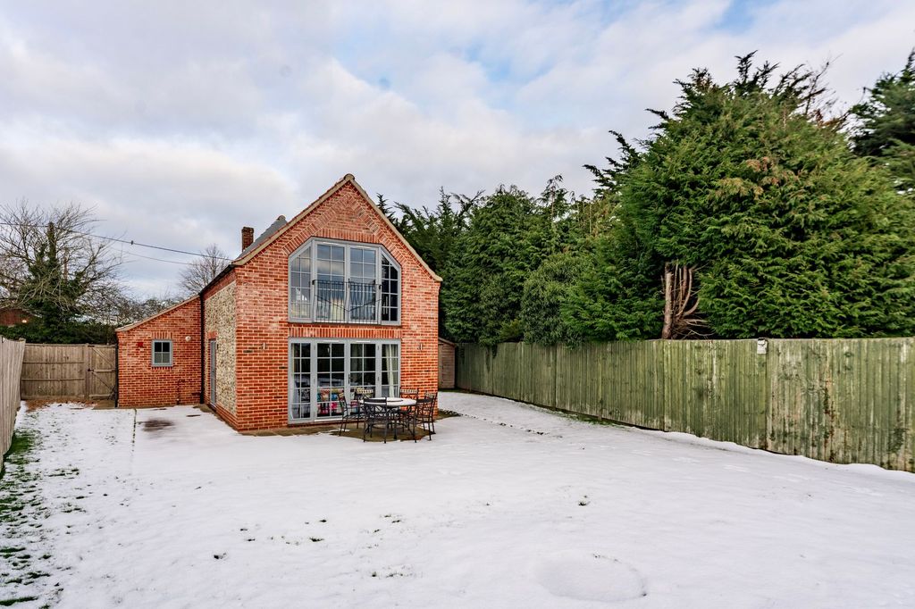 Property photo 1 of 22