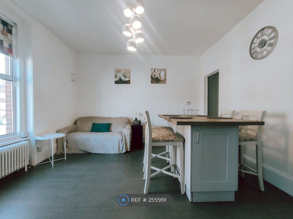 Property photo 3 of 29