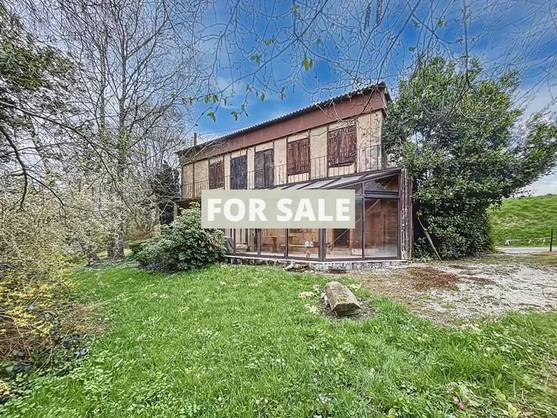 Property photo 2 of 13