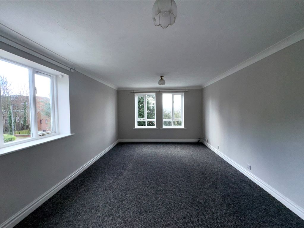 Property photo 3 of 12 Living Room