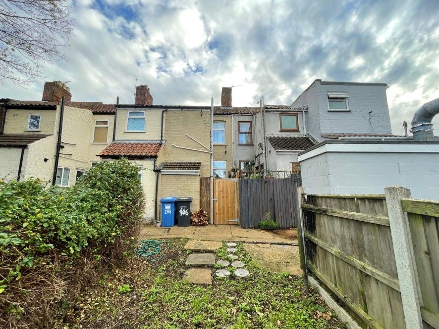 Property photo 2 of 13