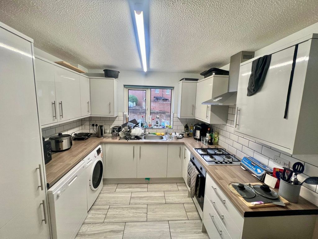 Property photo 1 of 14 Image