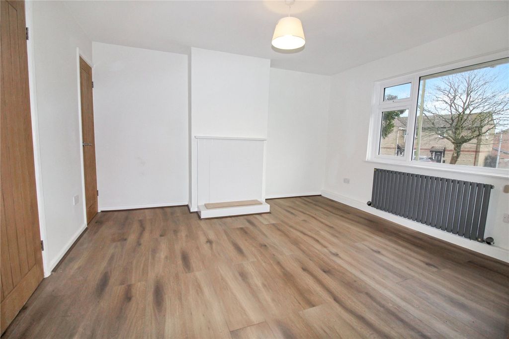 Property photo 2 of 12 Picture No. 02