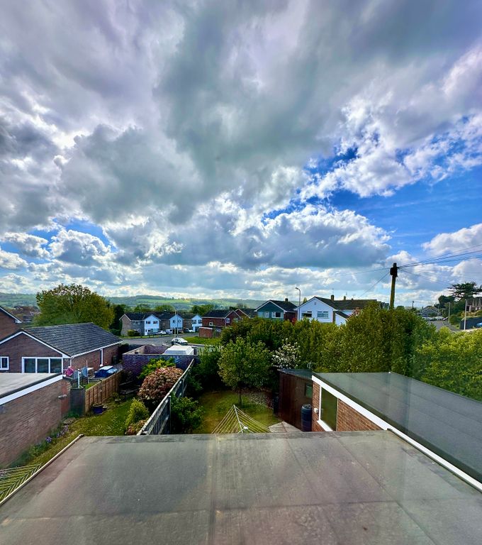 Property photo 3 of 46