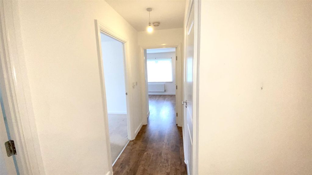Additional image 19 of 2 bed flat for saleCastleridge Drive, Greenhithe DA9