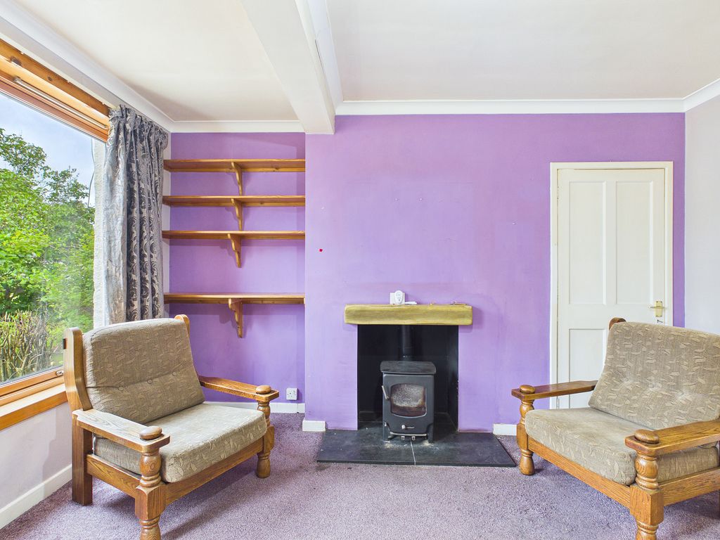 Property photo 3 of 27