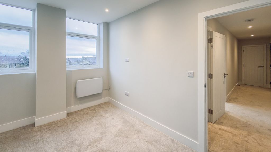 Additional image 6 of 1 bed flat for saleSpringhall Lane, Halifax HX1