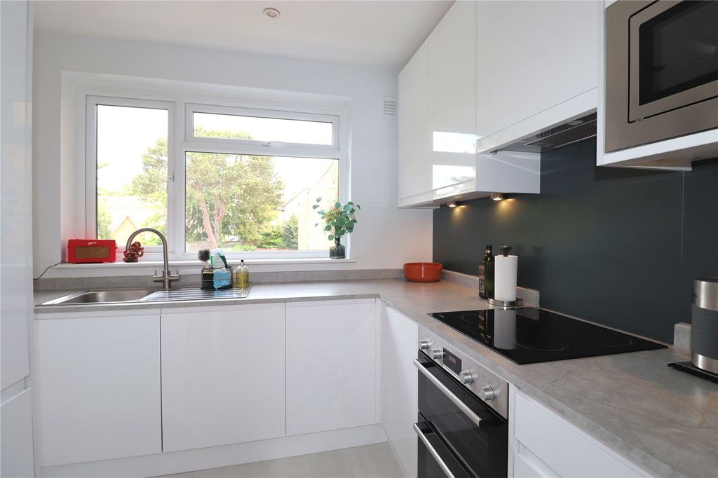 Property photo 2 of 10 Picture No. 04