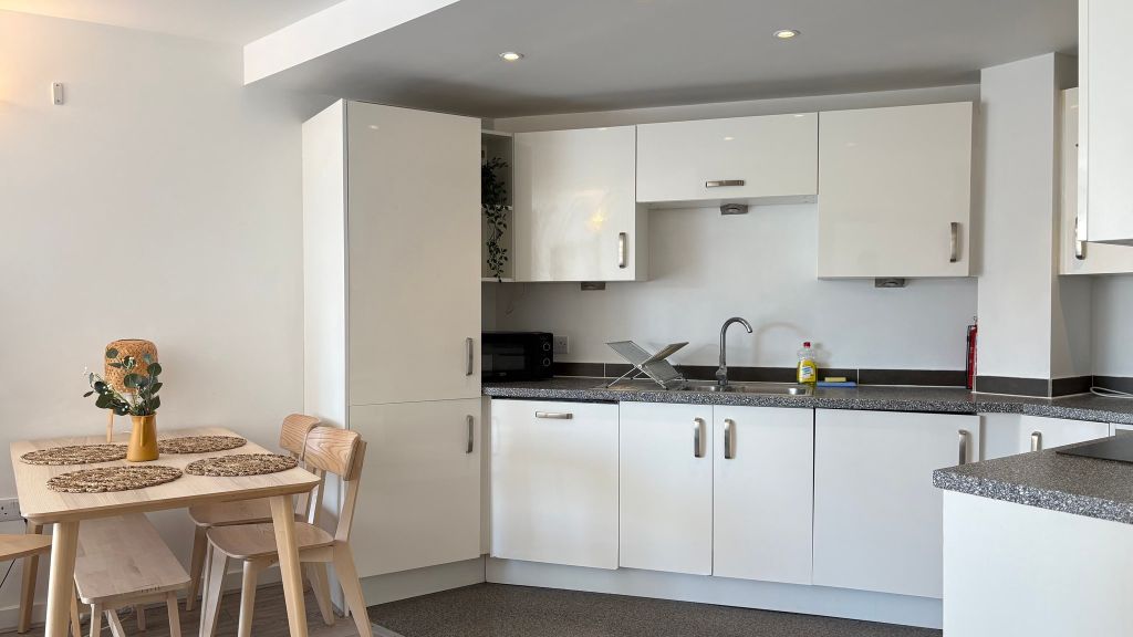 Property photo 2 of 15 Kitchen