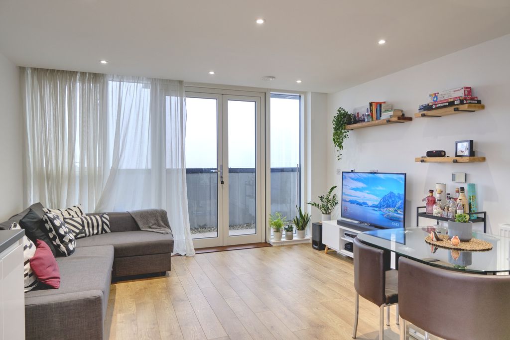 Property photo 2 of 12