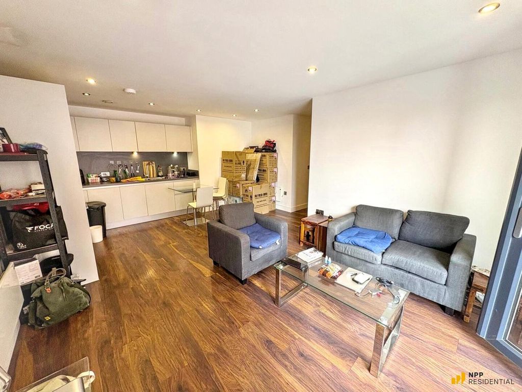 Property photo 2 of 18 Living Room