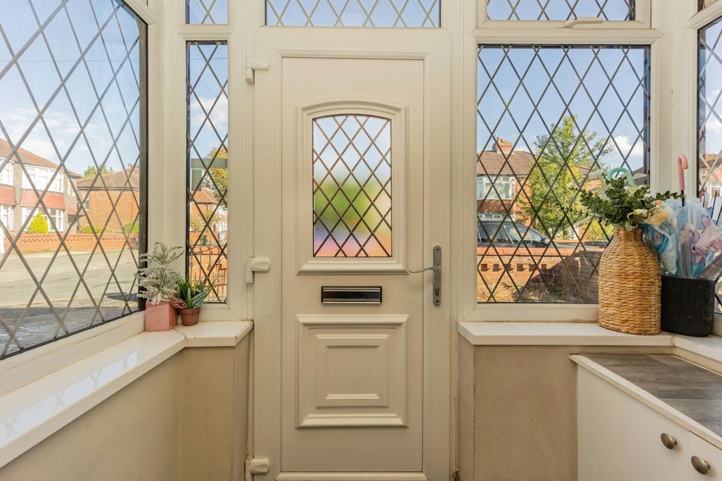 Property photo 2 of 28 Pbox-Img.Jpg