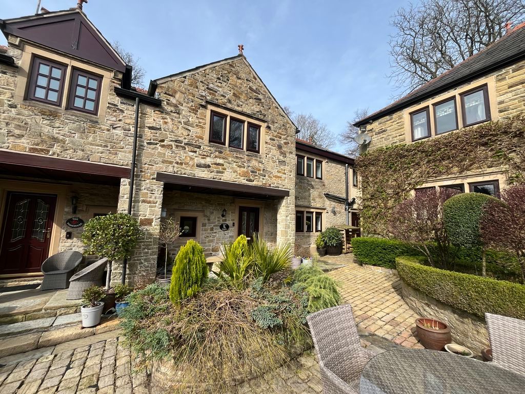 Property photo 1 of 29 External