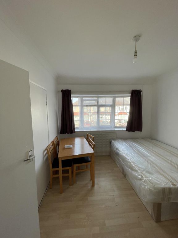 Property photo 2 of 12 Https://Cdn.Rmcloud.Online/Rmc-Temp-Live/Major/424A01721E94F76557d67c974d1c378F.Jpg