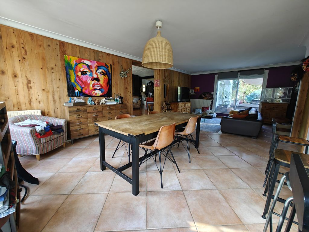 Property photo 3 of 22