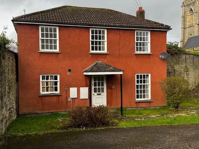 Property photo 2 of 18