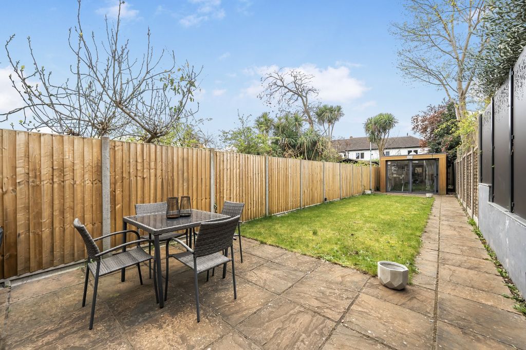 Property photo 3 of 13