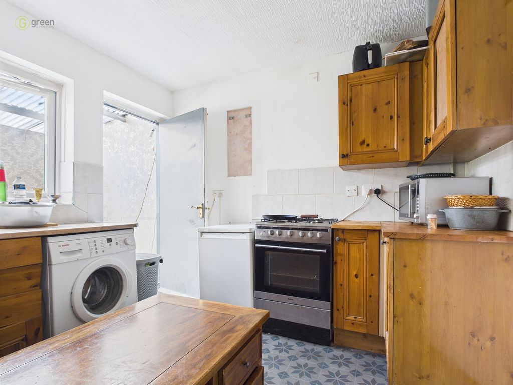 Property photo 3 of 19