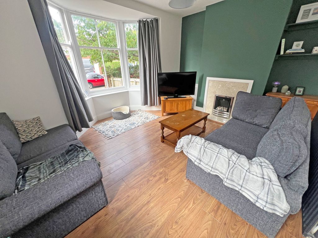 Property photo 2 of 19