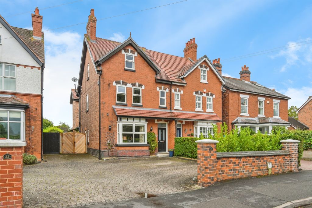 Property photo 1 of 17