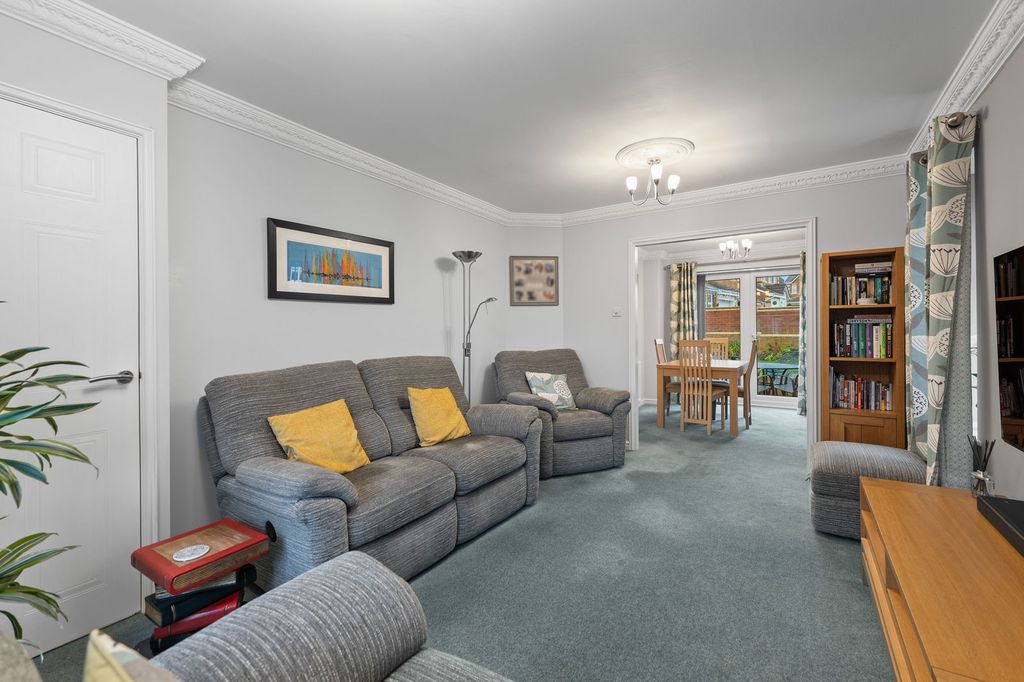 Property photo 3 of 37