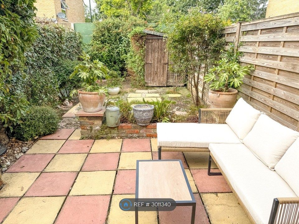 Property photo 3 of 12