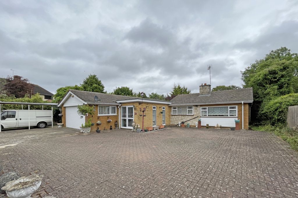 Property photo 1 of 25